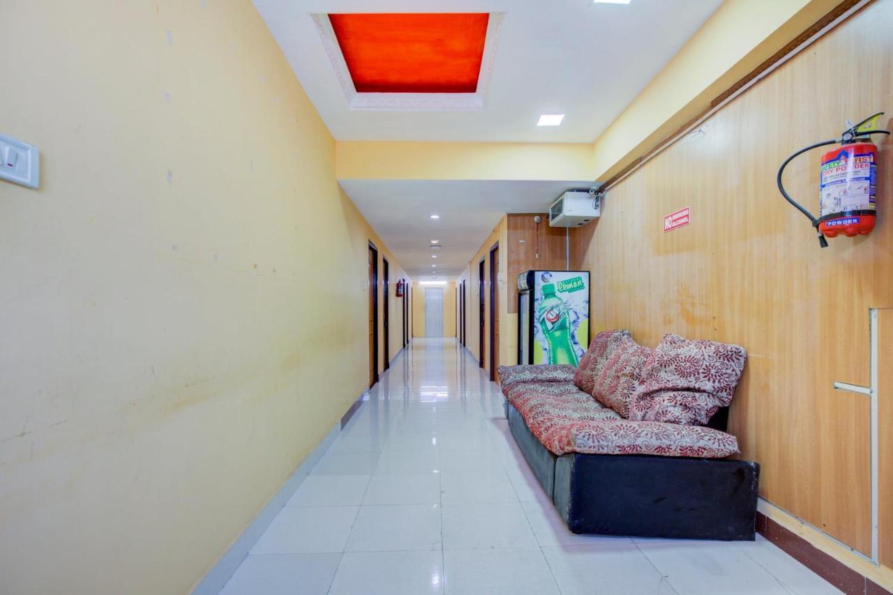 Oyo Flagship Amutha Residency Hotel Ченай Екстериор снимка