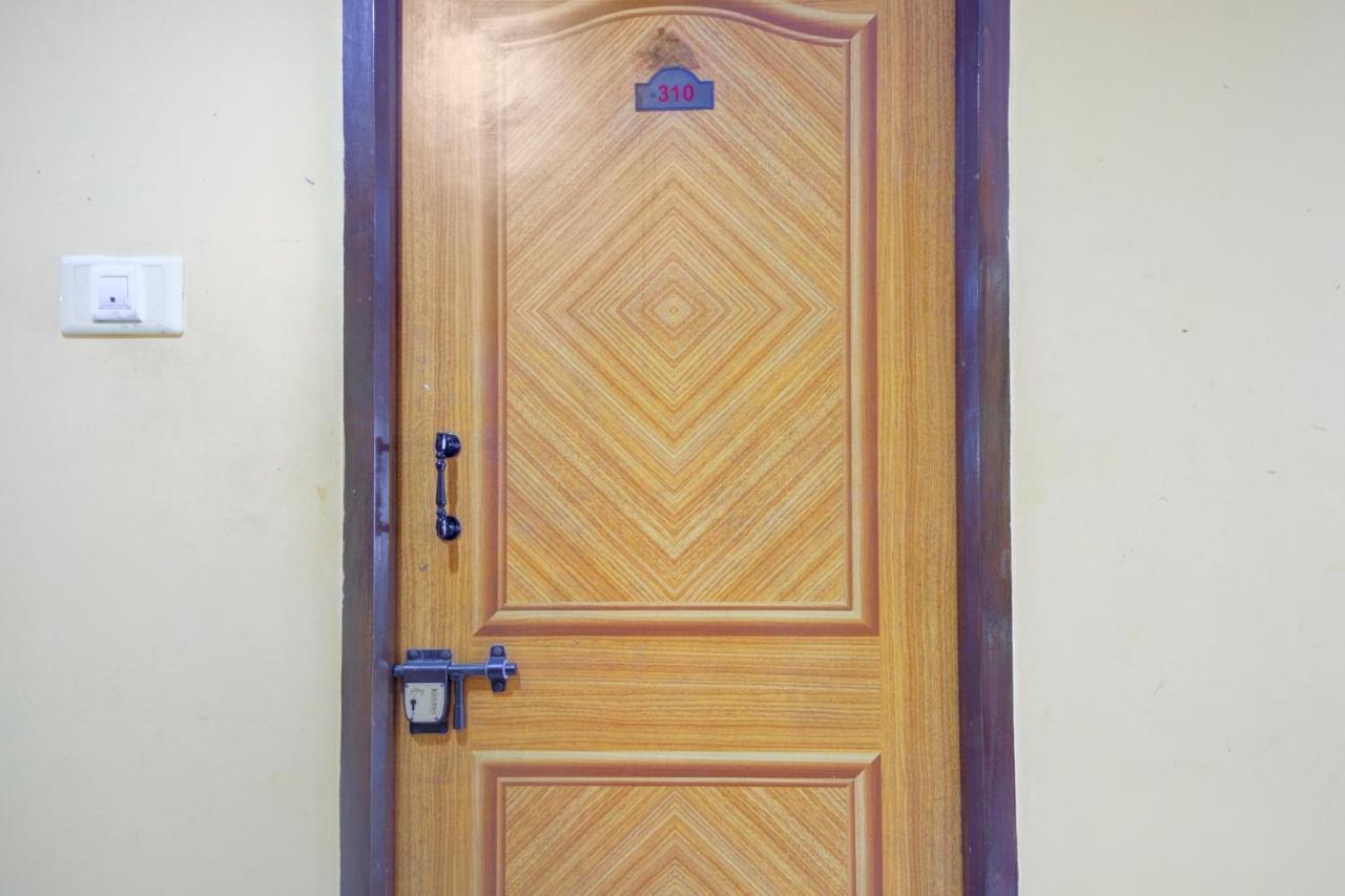 Oyo Flagship Amutha Residency Hotel Ченай Екстериор снимка